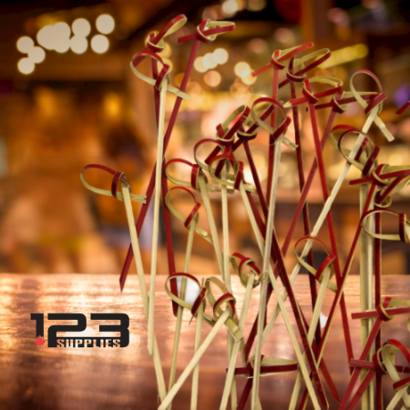 RED KNOTTED BAMBOO PICKS 4.7" (100)